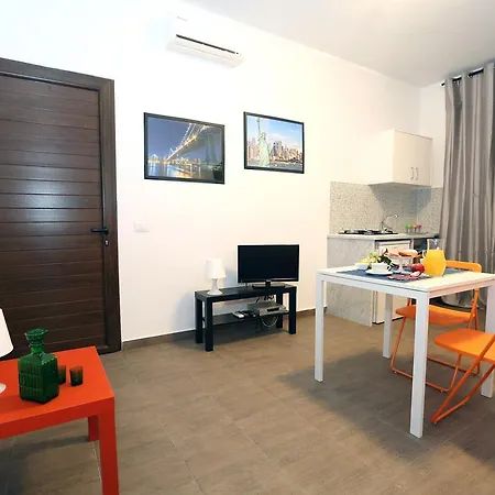 Casa Vacanze Solemare Apartment *
